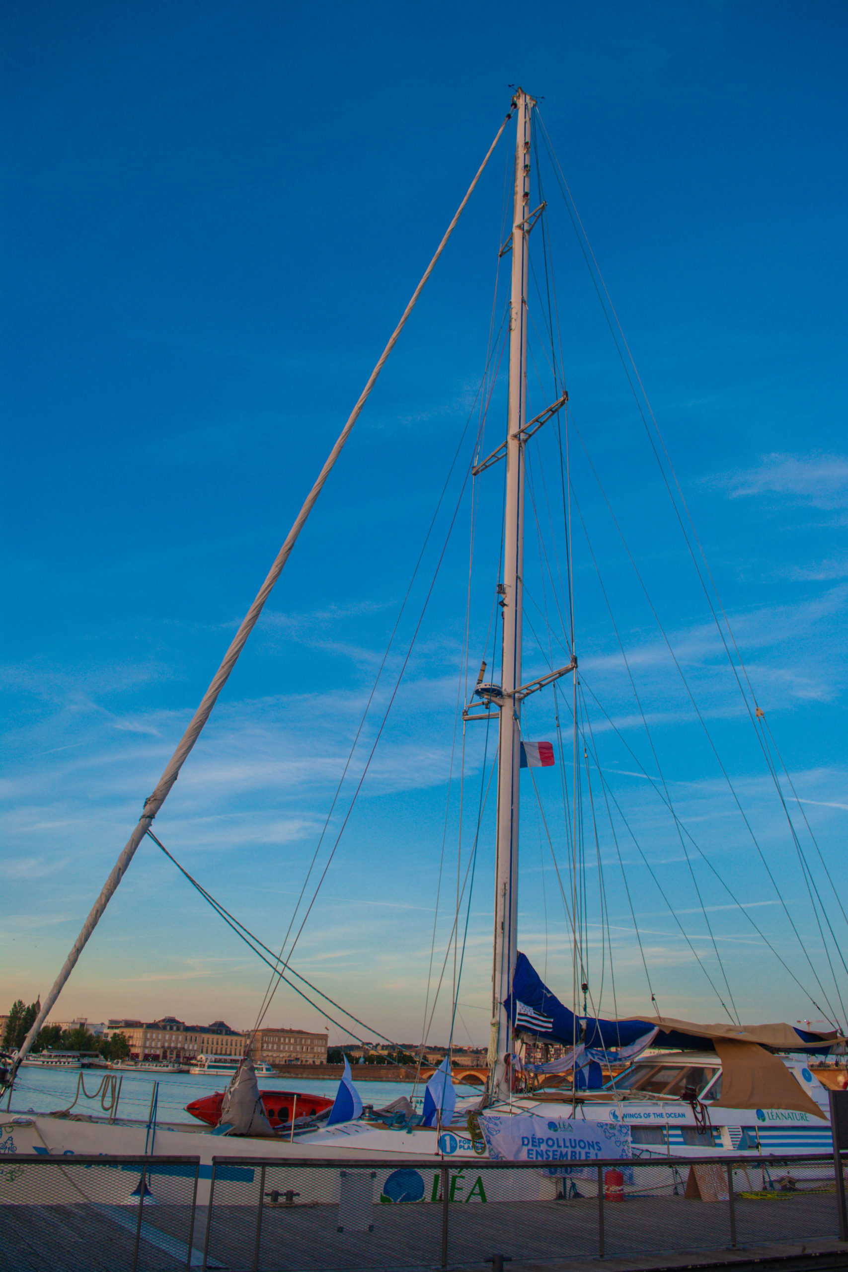 yacht a bordeaux